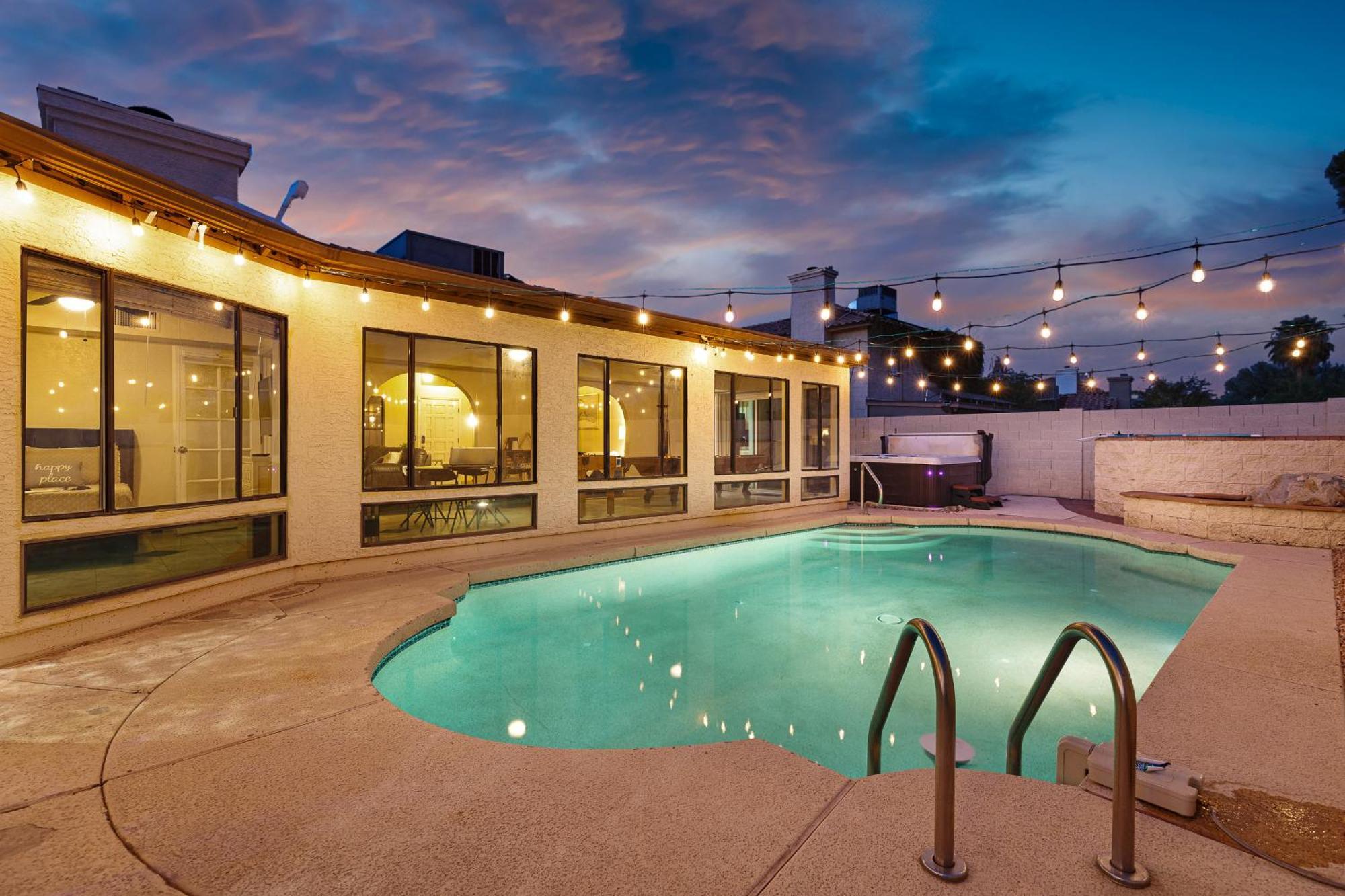 Relaxing 5Br W Heated Pool, Billiards & Foosball Villa Glendale Exterior photo